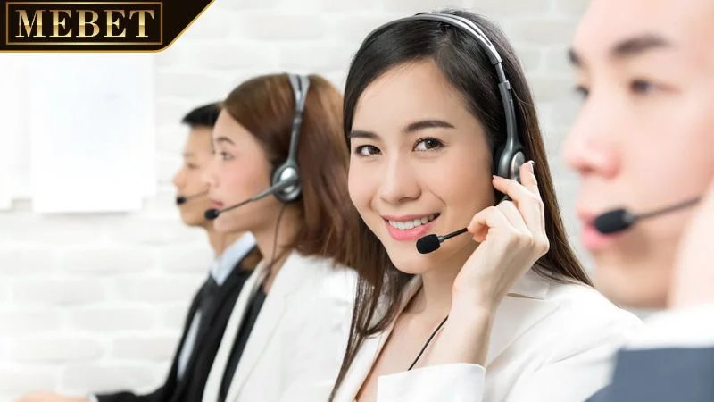 Đội ngũ chăm sóc khách hàng chuyên nghiệp, hoạt động liên tục không gián đoạn